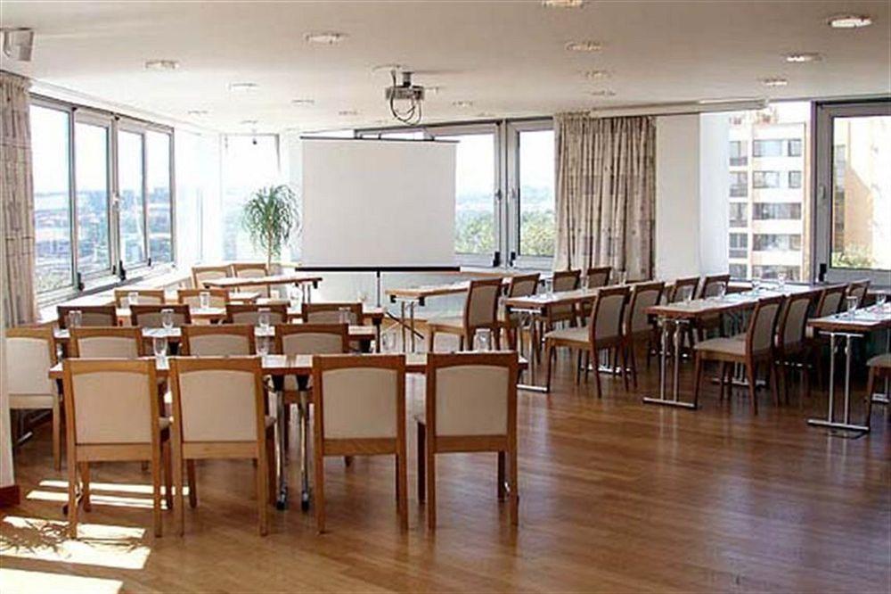 Hotel Troja Praha Bagian luar foto